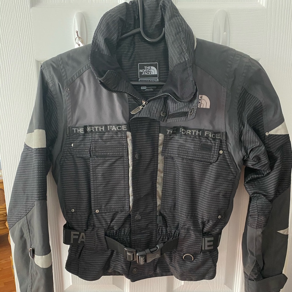 COPY - The North Face Steep Tech Women Belt Jacket XS